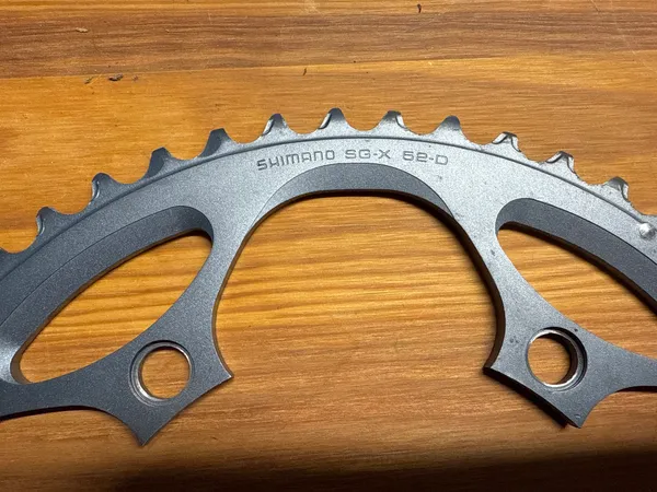 Shimano 130bcd 52t chainring  - Image 2