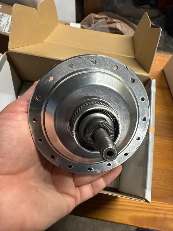 Shimano Alfine SG-S700 hub 11 speed, shifter, mounting kit - silver 32h center lock disc - Image 3