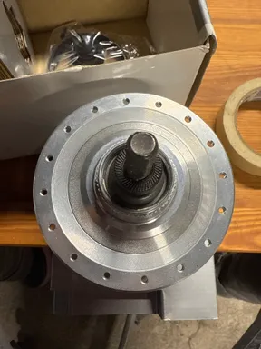 Shimano Alfine di2 8 speed hub silver 32h centerlock - image 1