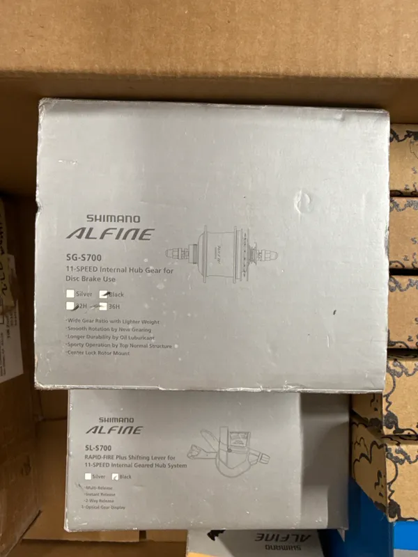 Shimano Alfine SG-S700 hub 11 speed, shifter, mounting kit - silver 32h center lock disc - Image 8