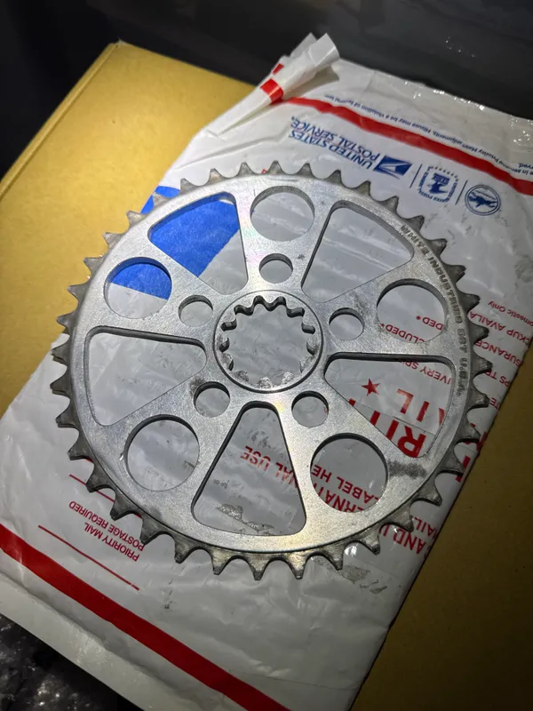 White industries single speed chainring square taper 38t silver  - Image 1