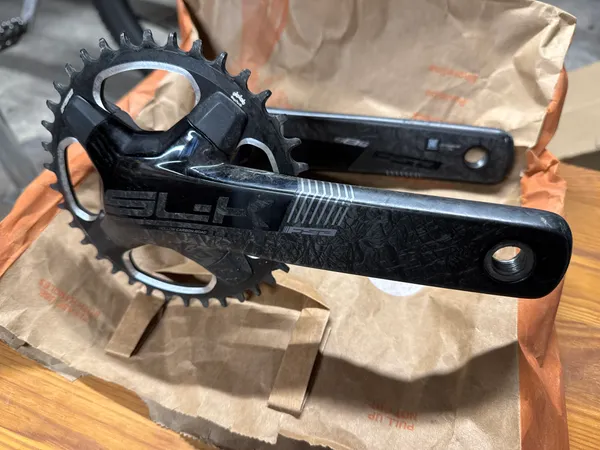 Fsa sl-k carbon 1x road cranks - 38t ring - 170 length  - Image 1