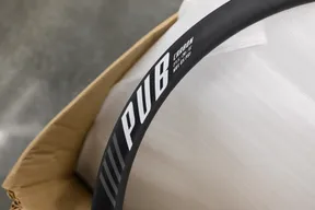 Pub Carbon 27.5 Rims x 2 - image 2