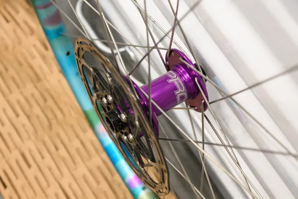 Velocity Blunt 35 650b Wheelset - Hope Pro 4 Hubs - Custom Ano - Image 7