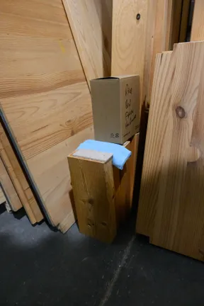 Queen Pine Bed Frame - image 4