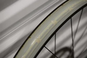 Jones Stock 29+ Wheelset, Aluminum Rims, 6-Bolt Shimano Hub, 203mm Rotor - image 3