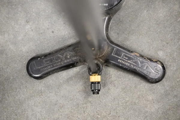 Lezyne Gravel Floor Drive Pro Tubeless Pump - Image 3