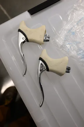 Shimano BL-1051 Brake Levers with White Hoods - image 1