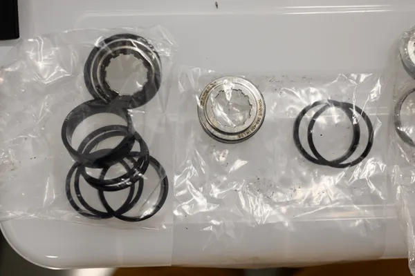 Surly Single-Speed Cogs Kit (17, 18, 22) and small spacer kit - Image 6