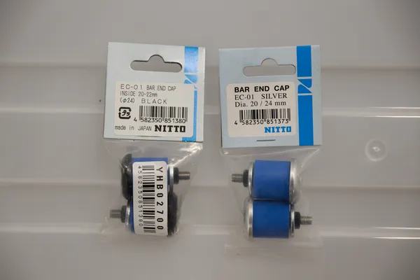 Nitto Bar End Cap Black 20-22mm - Image 1