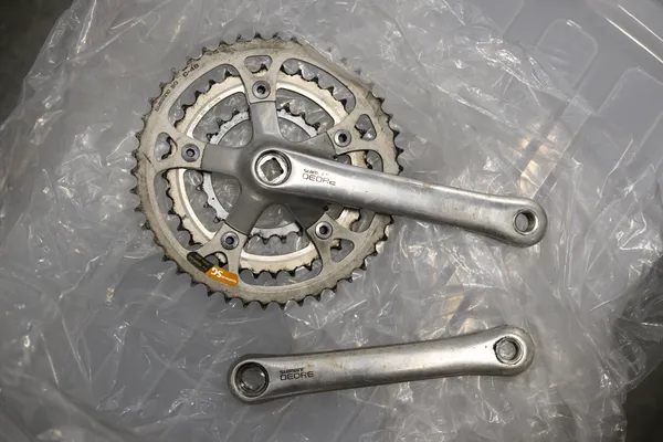 Shimano Deore FC-MT60 Triple Crankset 175mm - Image 1
