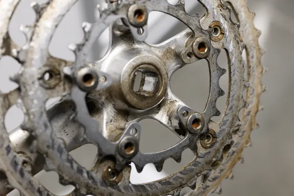 Shimano Deore FC-MT60 Triple Crankset 175mm - Image 3