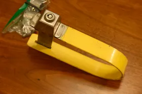 Kryptonite K3 1970s U-Lock, Vintage, Yellow - image 5