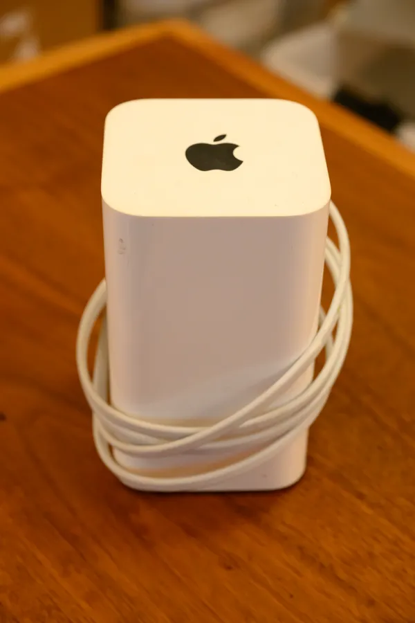 Apple AirPort Extreme - Image 1
